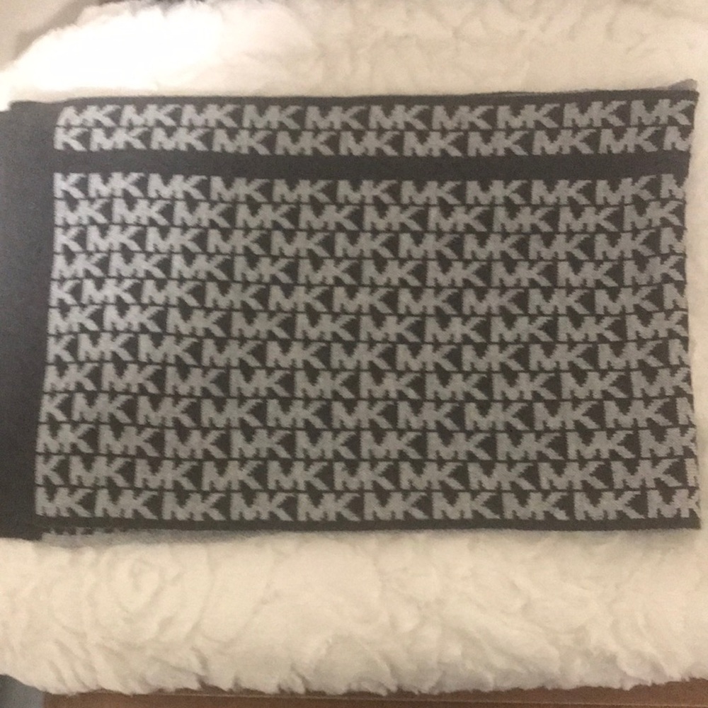Michael Kors Scarf